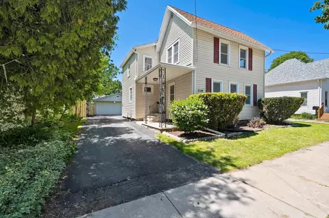 Exterior - 719 N Fair St, Appleton, WI 54911 photo 6 of 12