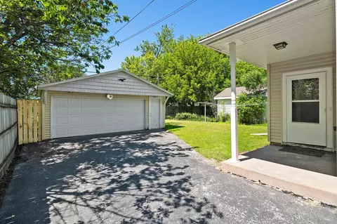 Exterior - 719 N Fair St, Appleton, WI 54911 photo 9 of 12