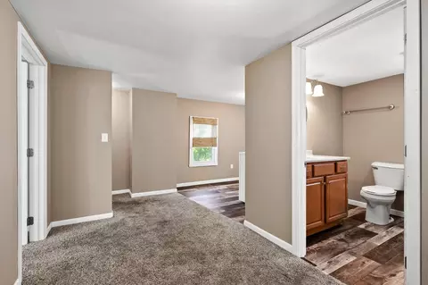 Entry Way - 719 N Fair St, Appleton, WI 54911 photo 6 of 7