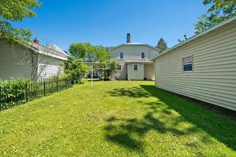 Exterior - 719 N Fair St, Appleton, WI 54911 photo 3 of 12