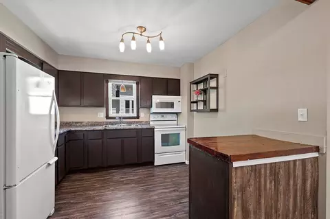 Kitchen - 719 N Fair St, Appleton, WI 54911 photo 2 of 3
