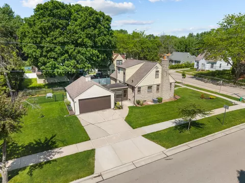 View/Area - 731 E Fremont St, Appleton, WI 54915 photo 1 of 7