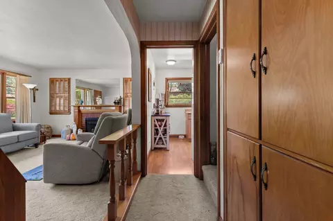 Entry Way - 731 E Fremont St, Appleton, WI 54915 photo 1 of 5