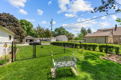 Exterior - 731 E Fremont St, Appleton, WI 54915 photo 9 of 21