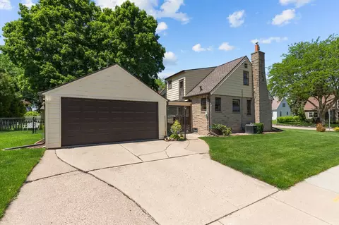 Exterior - 731 E Fremont St, Appleton, WI 54915 photo 13 of 21