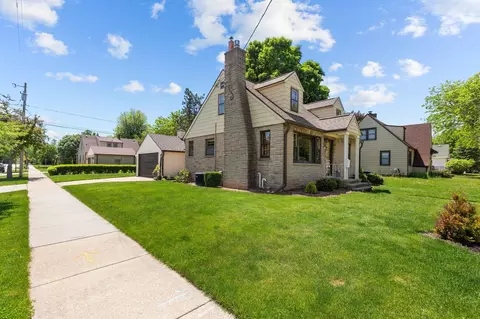 Exterior - 731 E Fremont St, Appleton, WI 54915 photo 17 of 21