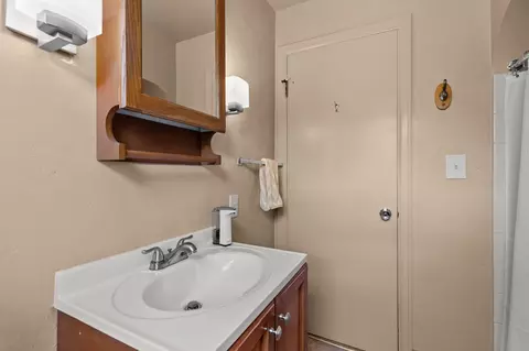 Bath - 731 E Fremont St, Appleton, WI 54915 photo 1 of 4
