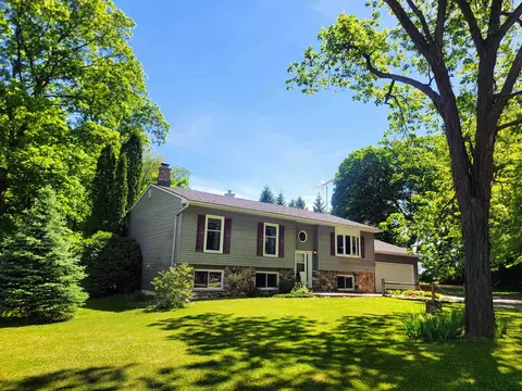 n4764 Larry Road, New London, WI 54961
