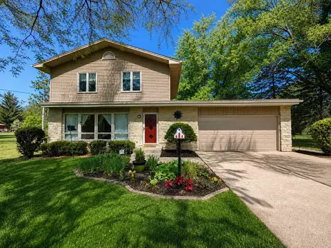 237 N Kossuth St, Berlin, WI 54923