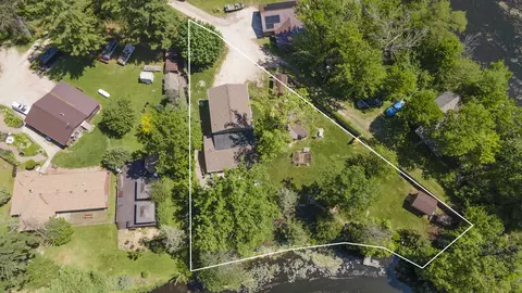 n2427 Linden Point Road, Weyauwega, WI 54983