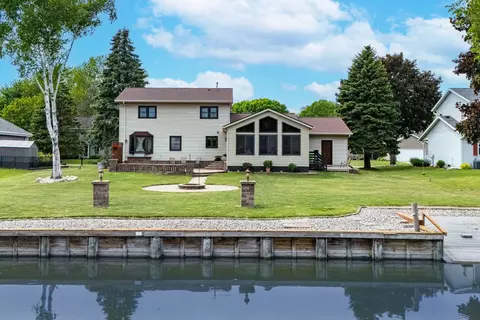 5170 Killdeer Ln, Oshkosh, WI 54901