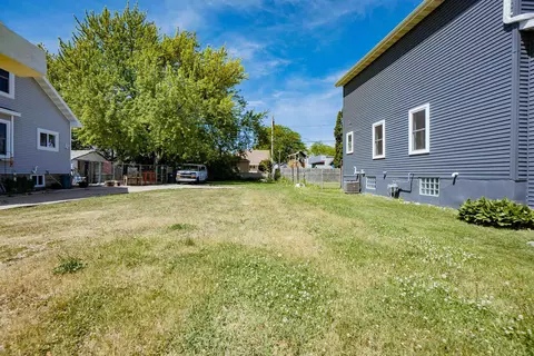 23 W Bank St, Fond Du Lac, WI 54935