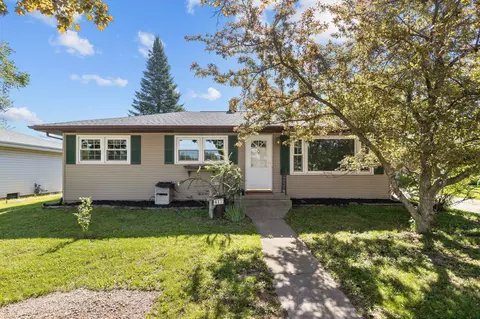 617 Marcella Ave, Combined Locks, WI 54113