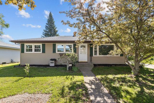 617 Marcella Ave, Combined Locks, WI 54113