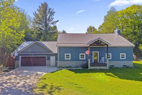 w3390 Robert Ridge Road, Peshtigo, WI 54157