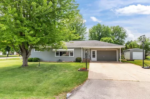 288 Forkin St, Menasha, WI 54952