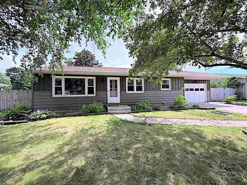 231 Marcoe St, North Fond Du Lac, WI 54937