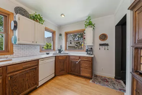 Kitchen - 2005 E Newberry St, Appleton, WI 54915 photo 1 of 3