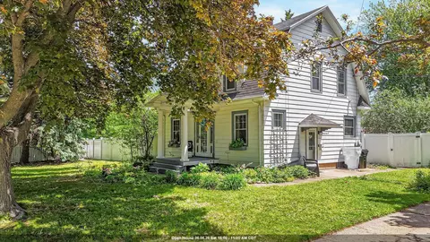2005 E Newberry St, Appleton, WI 54915