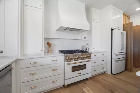 Kitchen - n9250 Cassandra Way, Appleton, WI 54915 photo 3 of 5