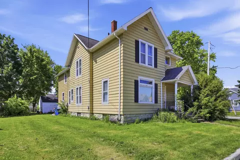 1201 Ceape Ave, Oshkosh, WI 54901