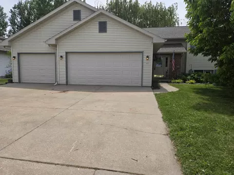 45 Jacob Ave, Oshkosh, WI 54902