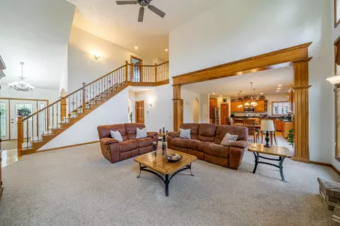 Living - 309 E Stratford Ln, Appleton, WI 54913 photo 4 of 4