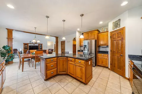 Kitchen - 309 E Stratford Ln, Appleton, WI 54913 photo 2 of 6