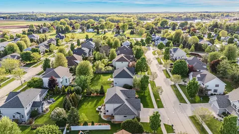 View/Area - 309 E Stratford Ln, Appleton, WI 54913 photo 10 of 21