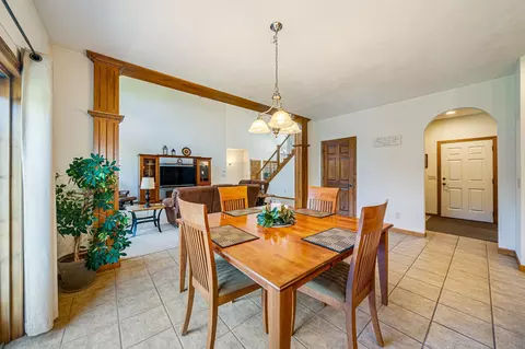 Dining - 309 E Stratford Ln, Appleton, WI 54913 photo 2 of 2