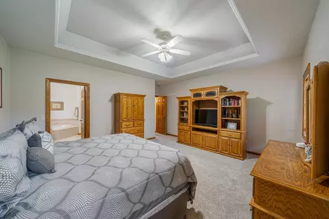 Bedroom - 309 E Stratford Ln, Appleton, WI 54913 photo 3 of 9