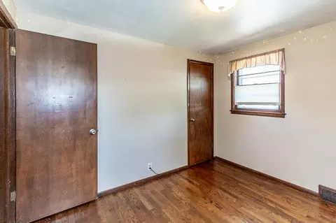 Bedroom - 200 E Pershing St, Appleton, WI 54911 photo 7 of 12