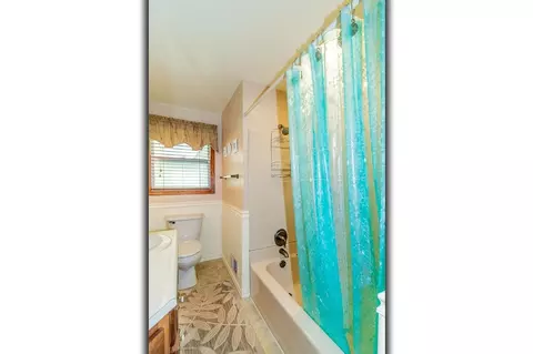 Bath - 200 E Pershing St, Appleton, WI 54911 photo 2 of 6