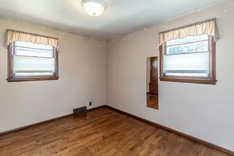 Bedroom - 200 E Pershing St, Appleton, WI 54911 photo 8 of 12