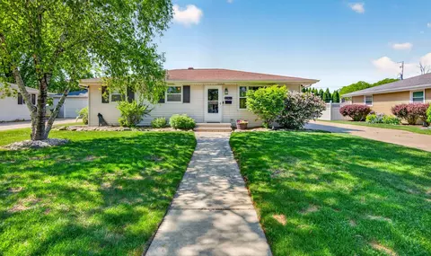 1438 W Kimberly Ave, Kimberly, WI 54136