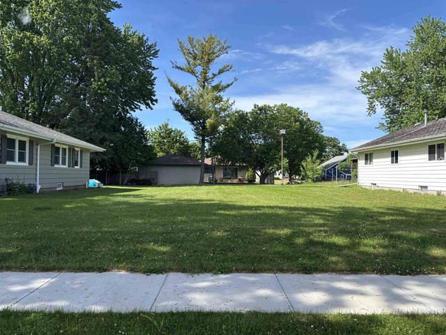 Tyler Avenue, Oshkosh, WI 54902