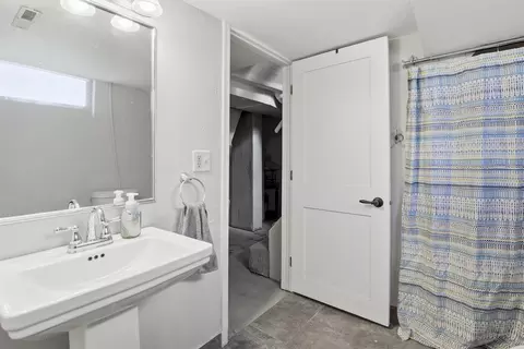 Bath - 1420 N Owaissa St, Appleton, WI 54911 photo 4 of 4