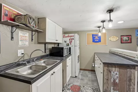 Kitchen - 1420 N Owaissa St, Appleton, WI 54911 photo 2 of 2