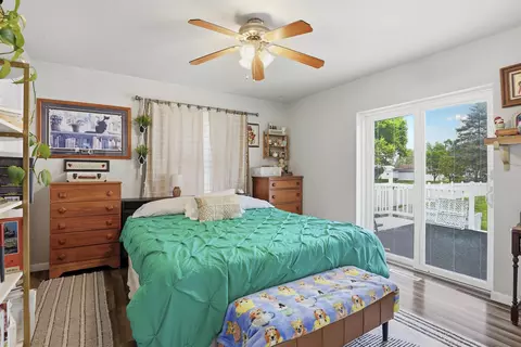 Bedroom - 1420 N Owaissa St, Appleton, WI 54911 photo 1 of 3