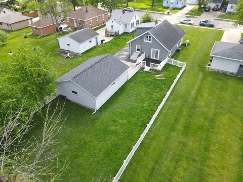 View/Area - 1420 N Owaissa St, Appleton, WI 54911 photo 2 of 3