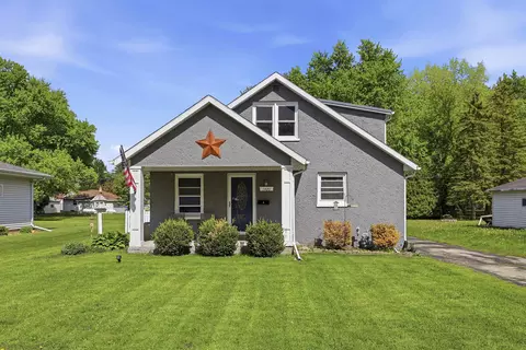 1420 N Owaissa St, Appleton, WI 54911