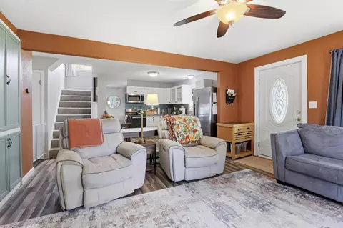 Living - 1420 N Owaissa St, Appleton, WI 54911 photo 1 of 3