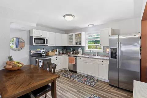 Kitchen - 1420 N Owaissa St, Appleton, WI 54911 photo 1 of 2