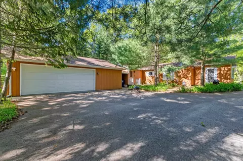 Exterior - n6814 Springbrook Road, Cecil, WI 54111 photo 4 of 12