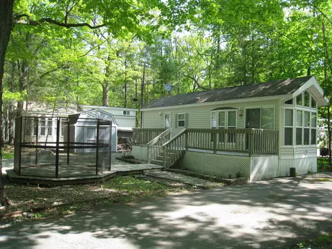 6610 S Rocky Rd, Sturgeon Bay, WI 54235