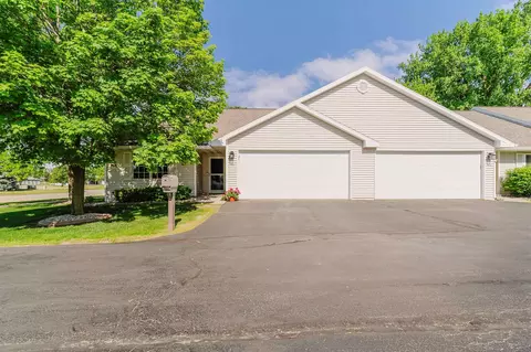485 W Packer Ave, Oshkosh, WI 54901