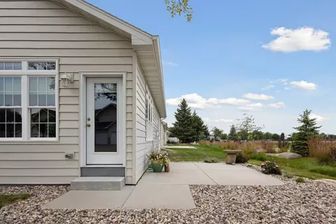 Exterior - 3758 N Wayside Ln, Appleton, WI 54913 photo 4 of 9