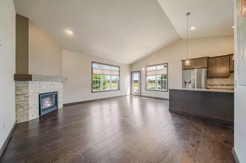 Living - 3758 N Wayside Ln, Appleton, WI 54913 photo 1 of 4