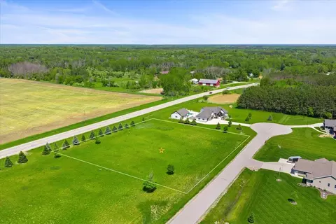 3610 Sawmill Ct, Green Bay, WI 54313