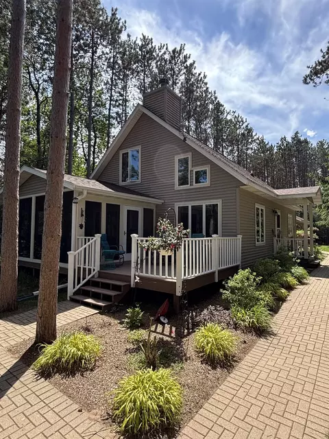 n8690 Spruce Lake Drive, Ogdensburg, WI 54962